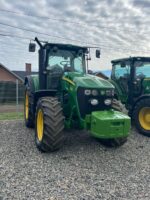 John Deere 7830