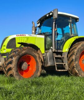 Tractor Claas Ares 697 ATZ